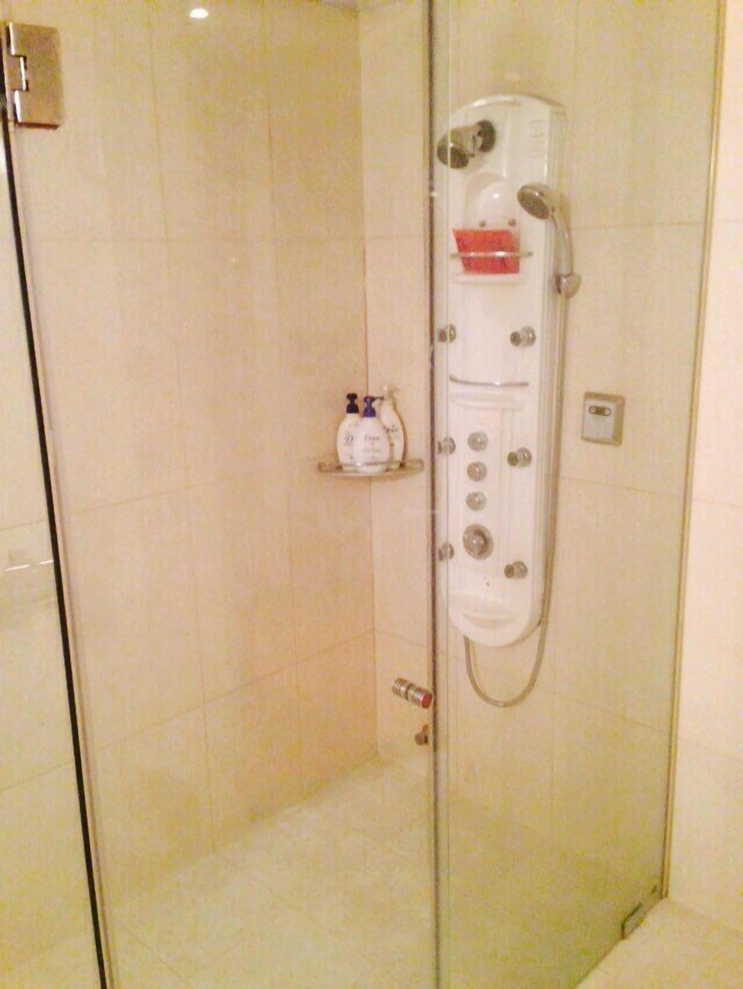 Bali Tourist Hotel Сеул Экстерьер фото
